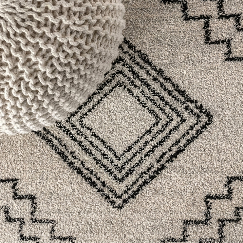 Amir Moroccan Beni Souk Area Rug Cream/Black / Round / 3' Round – DETAIL