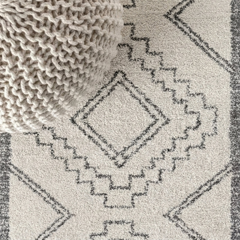 Amir Moroccan Beni Souk Area Rug Cream/Gray / Runner / 2'3" X 8' – DETAIL