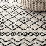 Aksil Moroccan Beni Souk Area Rug Cream/Black / Runner / 2'2" X 8' – DETAIL