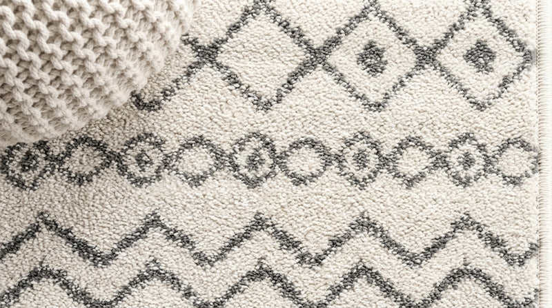 Aksil Moroccan Beni Souk Area Rug Cream/Gray / Runner / 2'2" X 8' – DETAIL