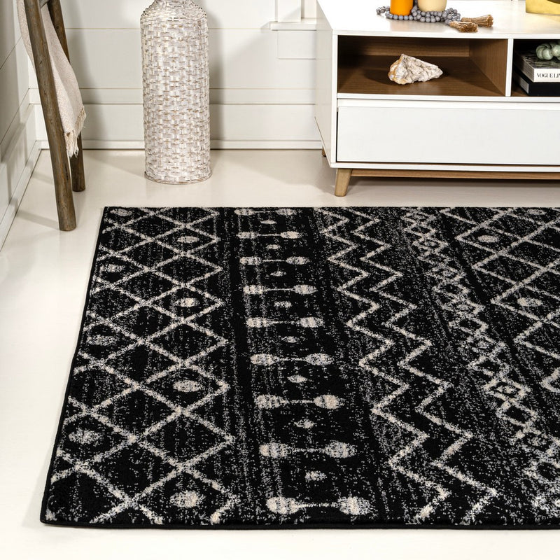 Aksil Moroccan Beni Souk Area Rug