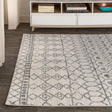 Izil Moroccan Beni Souk Area Rug