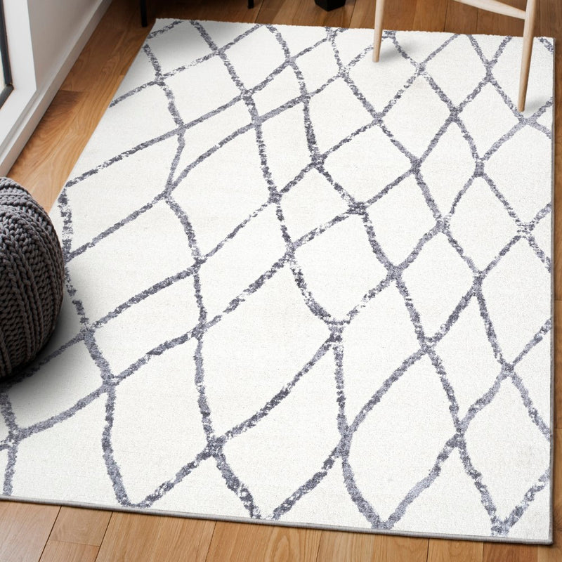 Illi Moroccan Diamond Trellis Area Rug