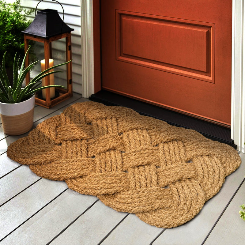 Maeve Classic Coastal Scalloped Basketweave Coir Mat