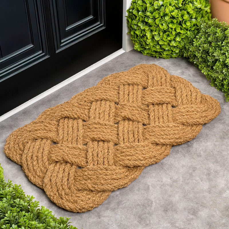 Maeve Classic Coastal Scalloped Basketweave Coir Mat