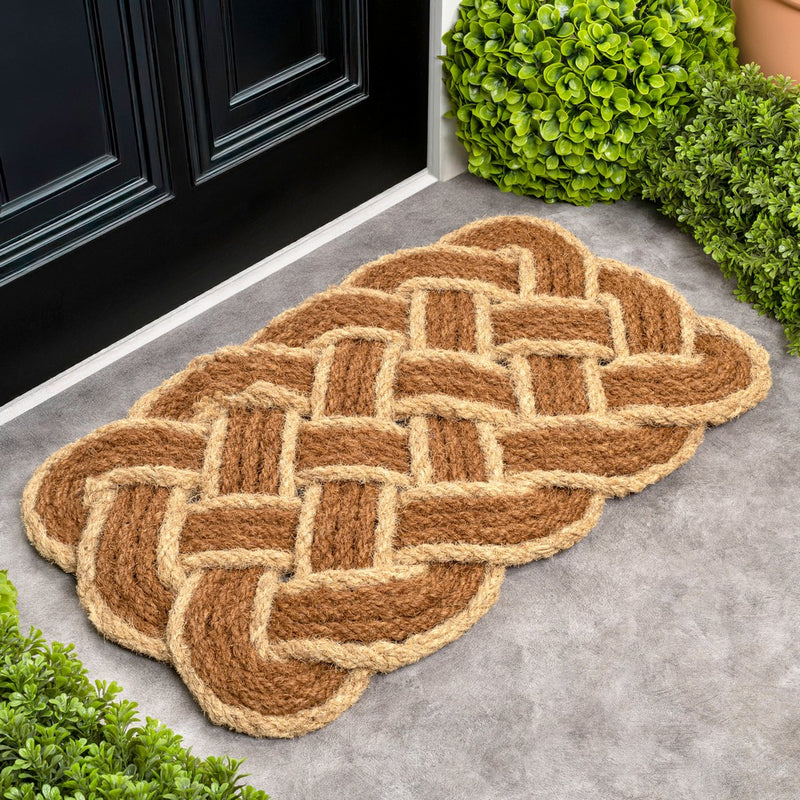 Maeve Classic Coastal Scalloped Basketweave Coir Mat