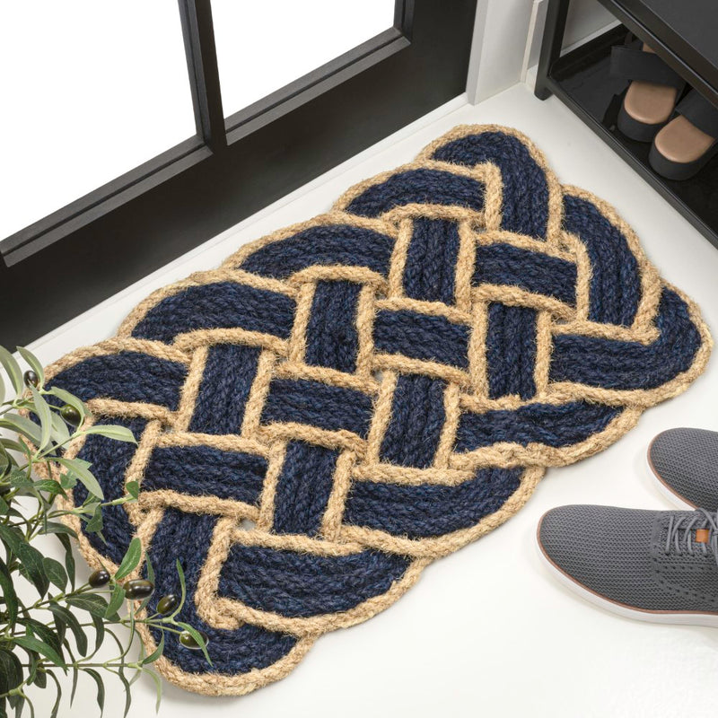 Maeve Classic Coastal Scalloped Basketweave Coir Mat