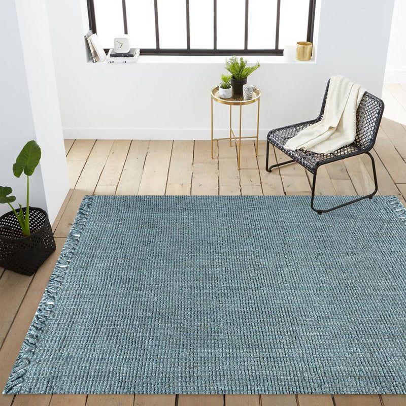 Pata Hand Woven Chunky Jute With Fringe Area Rug