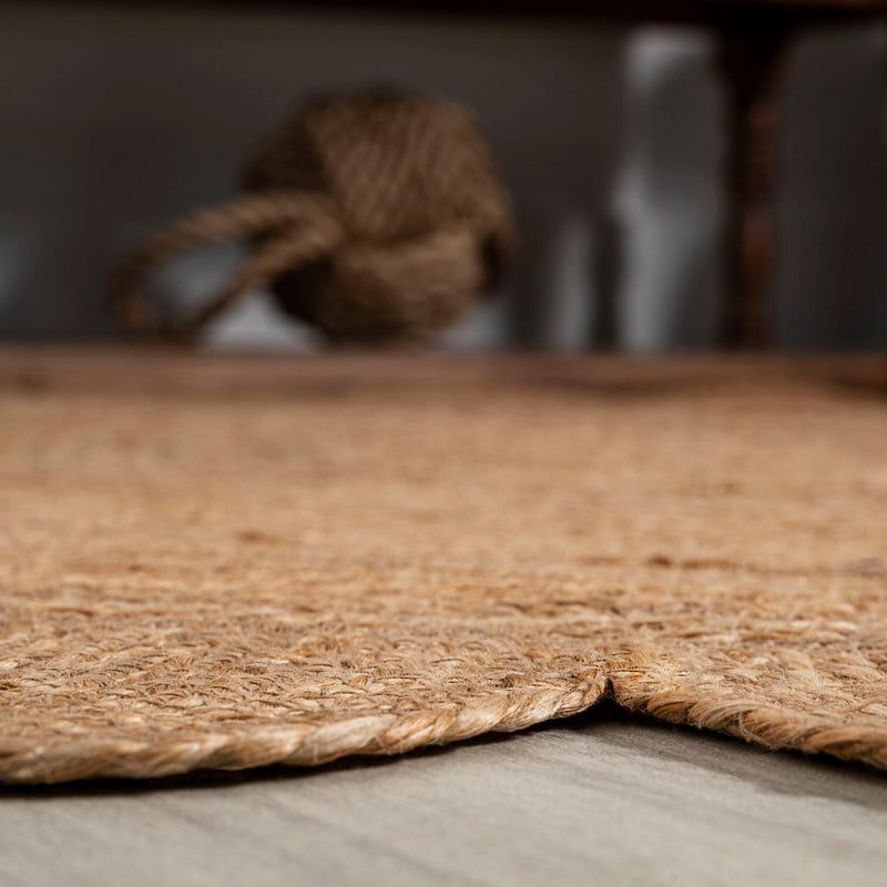 Petal Boho Jute Scalloped Circle Area Rug