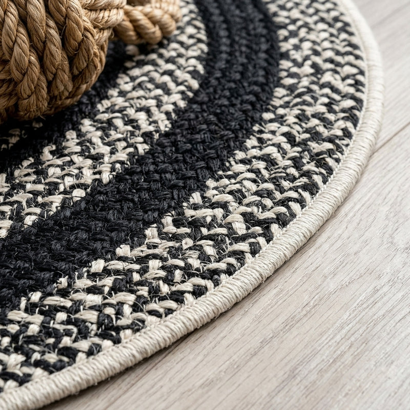 Abyss Braided Bohemian Coastal Round Jute Area Rug Black/White / Round / 6' Round – DETAIL