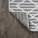 Ararat High-low Pile Moroccan Diamond Modern Indoor/outdoor Area Rug