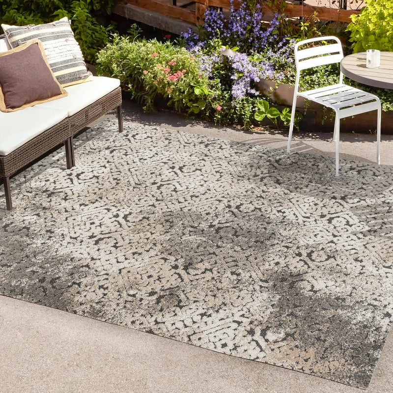 Duenas High-low Shabby Damask Area Rug