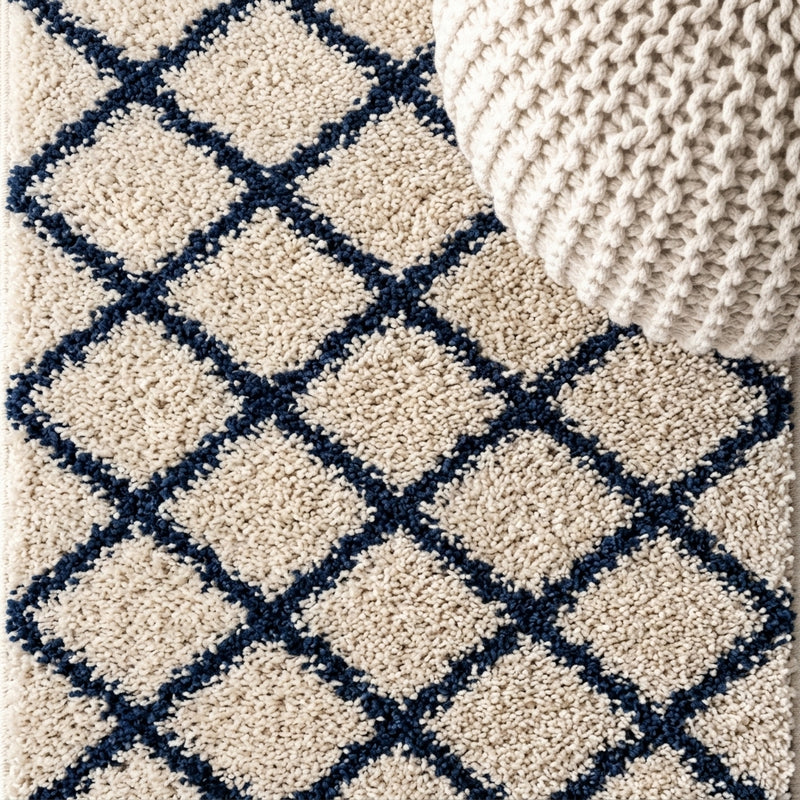 Algaida Moroccan Diamond Shag Area Rug Beige/Navy / Runner / 2'3" X 8' – DETAIL