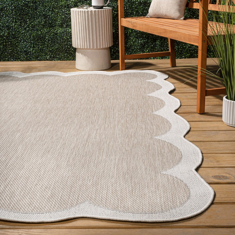 Alice Classic Cottage Two-tone Scalloped Indoor/Outdoor Area Rug