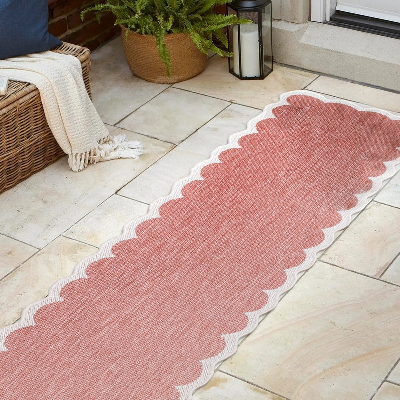 Alice Classic Cottage Two-tone Scalloped Indoor/Outdoor Area Rug