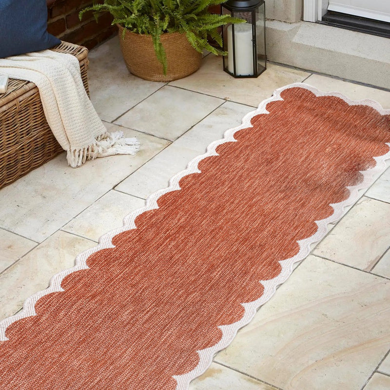 Alice Classic Cottage Two-tone Scalloped Indoor/Outdoor Area Rug