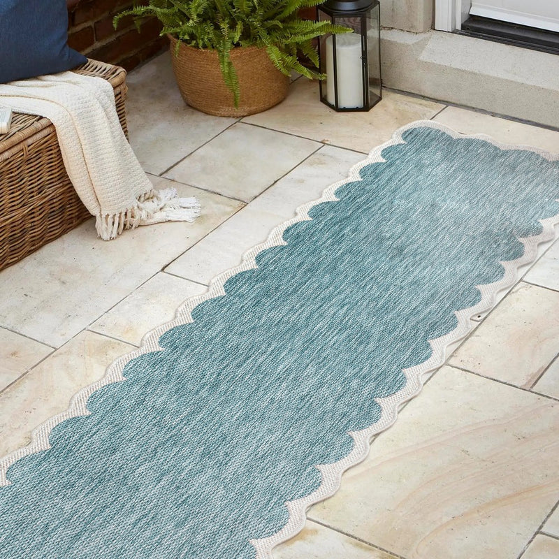 Alice Classic Cottage Two-tone Scalloped Indoor/Outdoor Area Rug
