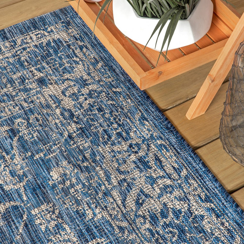 Tela Bohemian Textured Weave Floral Indoor/outdoor Square Rug