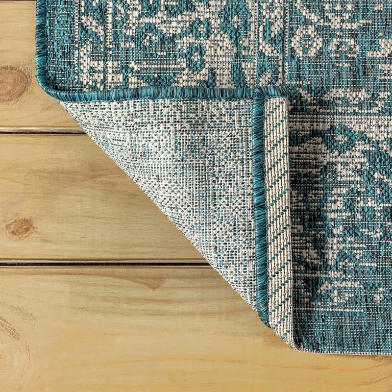 Tela Bohemian Textured Weave Floral Indoor/outdoor Square Rug
