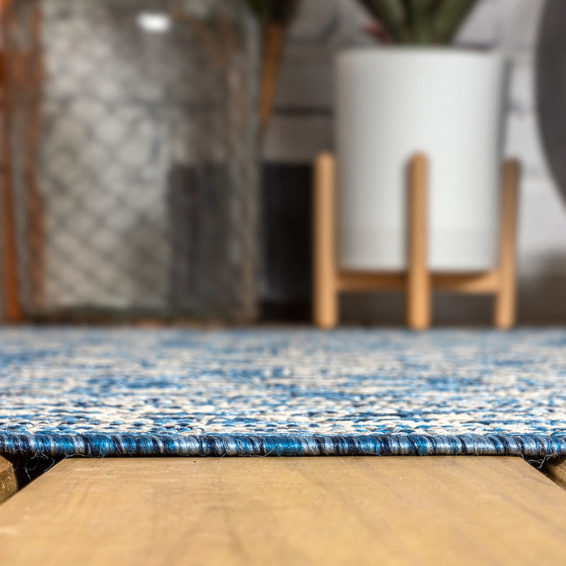 Sinjuri Medallion Textured Weave Indoor/outdoor Runner Rug