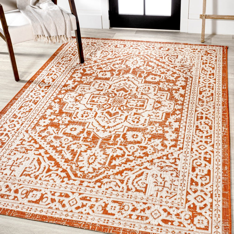 Sinjuri Medallion Textured Weave Indoor/outdoor Area Rug