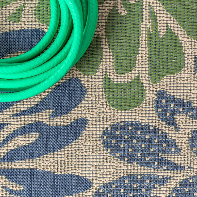 Zinnia Modern Floral Textured Weave Indoor/outdoor Square Rug