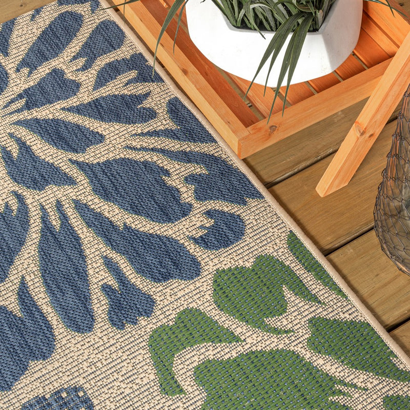 Zinnia Modern Floral Textured Weave Indoor/outdoor Square Rug