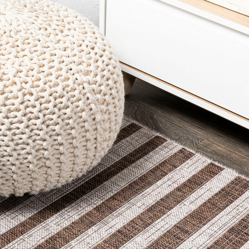 Sukie Modern Offset Stripe Indoor/outdoor Area Rug