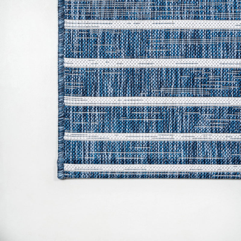 Sukie Modern Offset Stripe Indoor/outdoor Area Rug