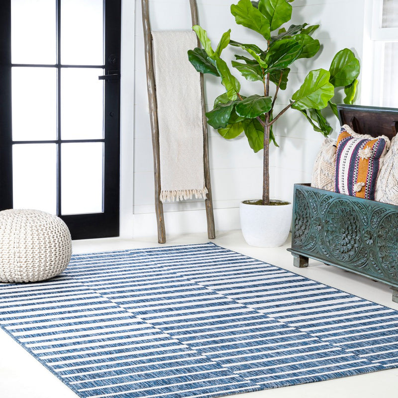 Sukie Modern Offset Stripe Indoor/outdoor Area Rug