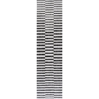Sukie Modern Offset Stripe Indoor/outdoor Area Rug