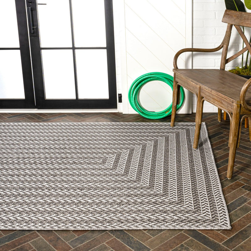Chevron Modern Concentric Squares Indoor/outdoor Area Rug
