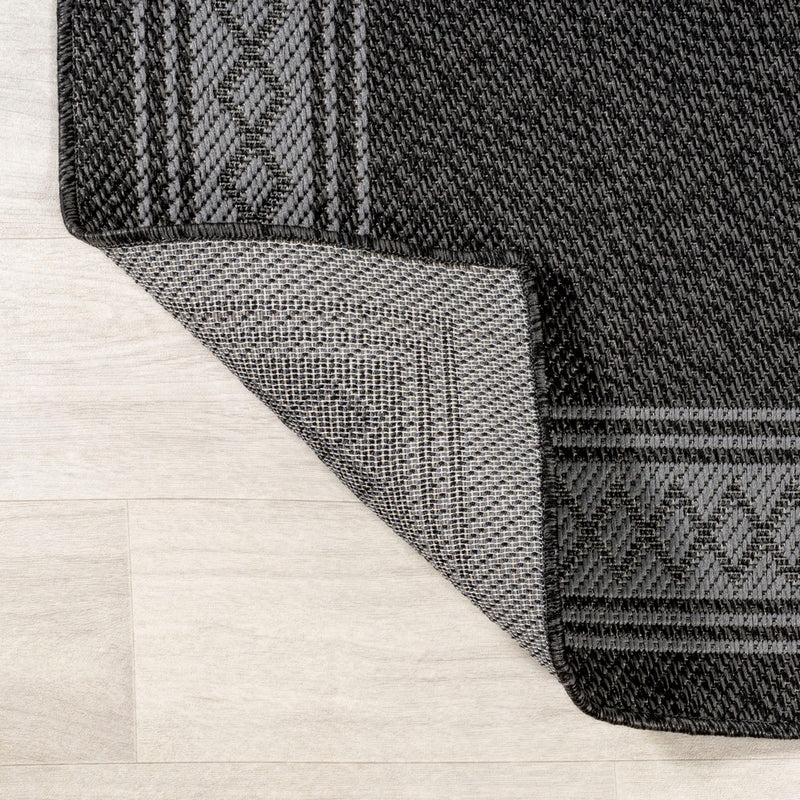 Lucia Classic Diamond Border Indoor/outdoor Area Rug