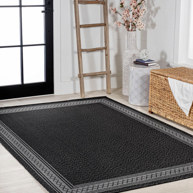 Lucia Classic Diamond Border Indoor/outdoor Area Rug