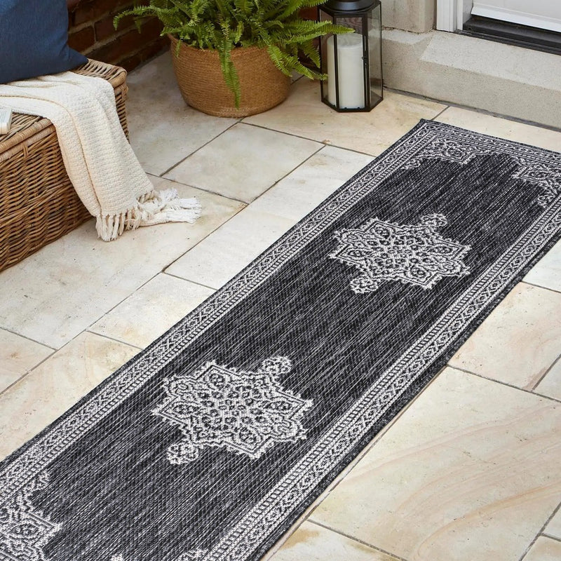Arden Vintage Casual Medallion Indoor/Outdoor Area Rug