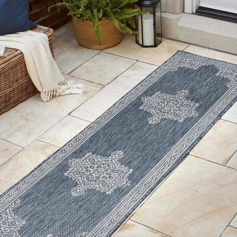 Arden Vintage Casual Medallion Indoor/Outdoor Area Rug