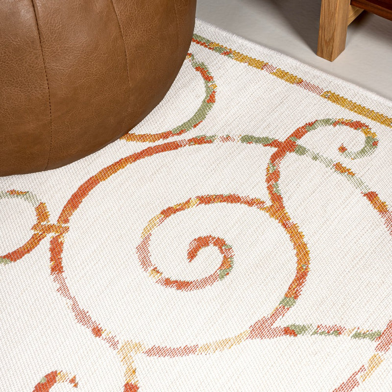 Danae Classic Cottage Filigree Scroll Reversible Machine-Washable Indoor/Outdoor Area Rug