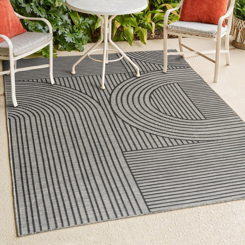 Zephyr Mid-Century Modern Arch Stripe Reversible Machine-Washable Indoor/Outdoor Area Rug