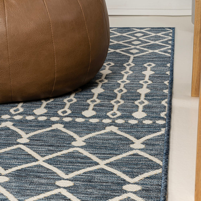 Zana Modern Geometric Moroccan Reversible Machine-Washable Indoor/Outdoor Area Rug