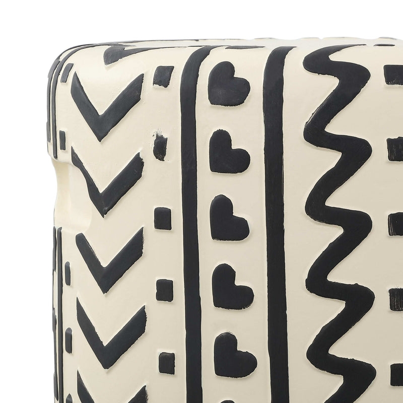 Rugvor 18" MidCentury Modern Geometric Drum Garden Stool - JONATHAN Y