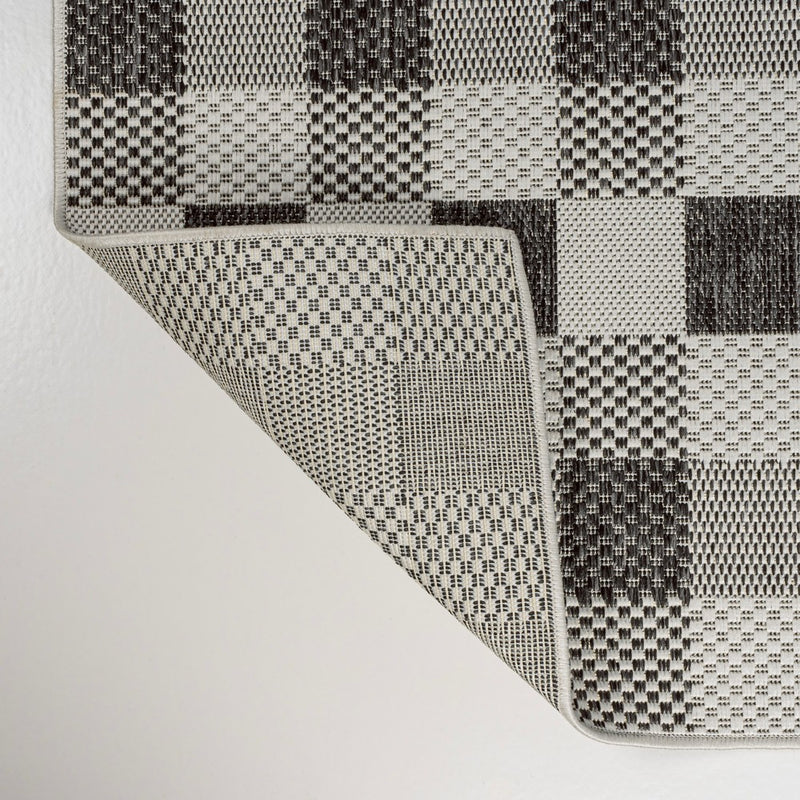 Darcy Traditional Geometric Bold Gingham Area Rug