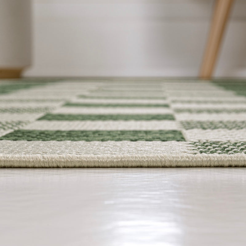Darcy Traditional Geometric Bold Gingham Area Rug