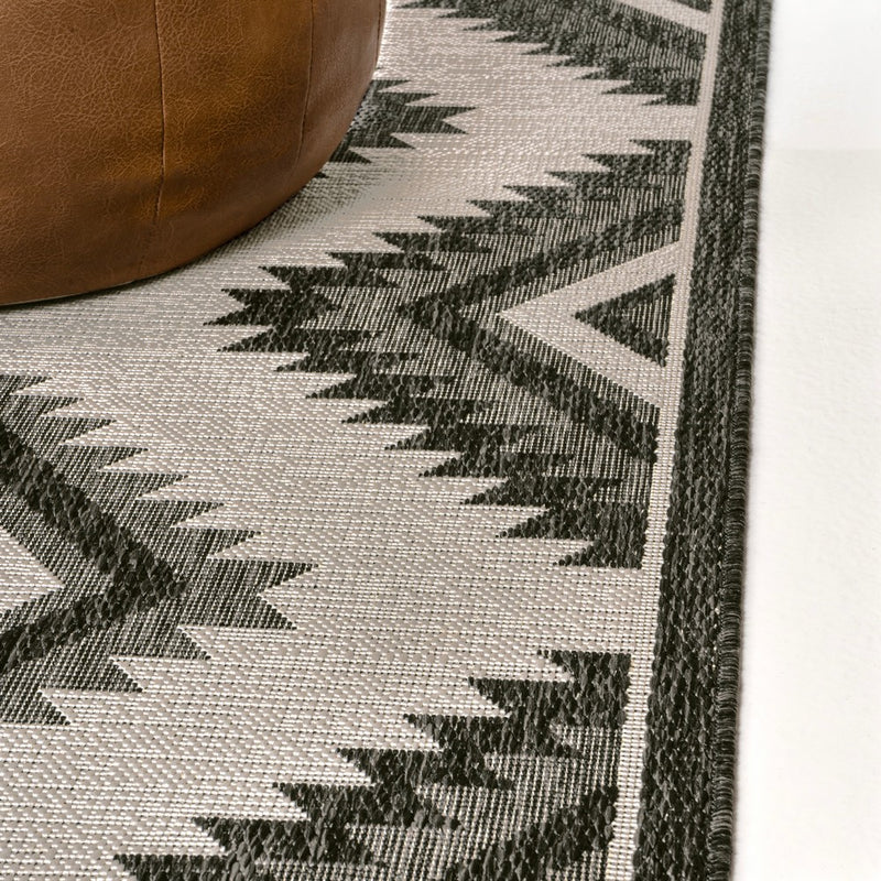 Lior Geometric Moroccan Diamond Area Rug