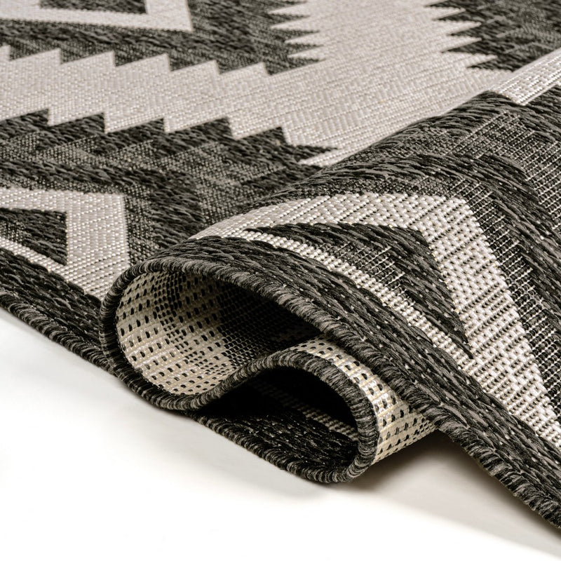 Lior Geometric Moroccan Diamond Area Rug
