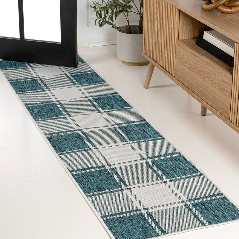 Sabine Traditional Farmhouse Bold Gingham Area Rug