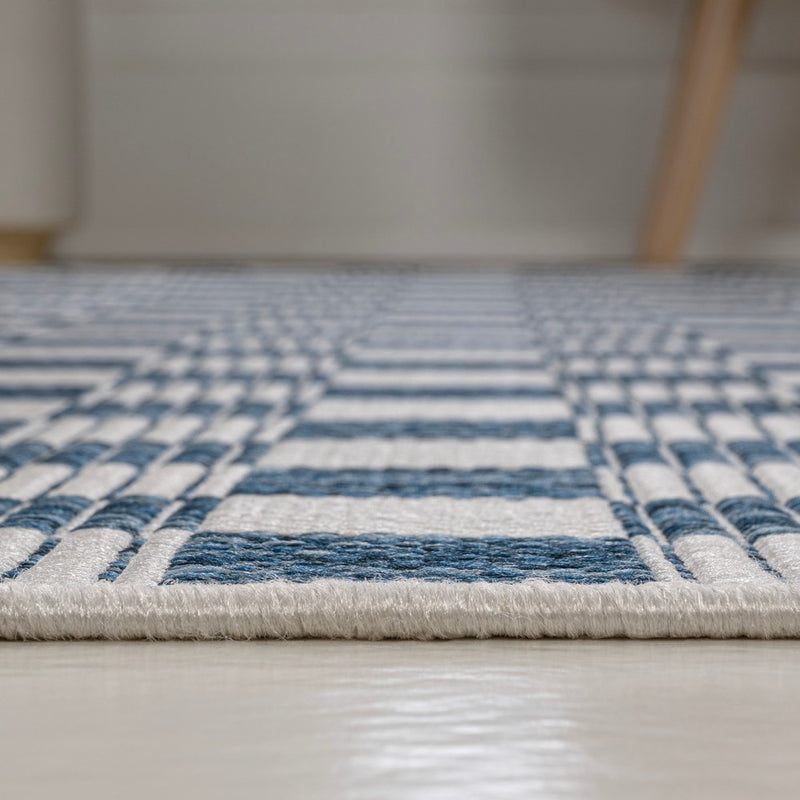 Aimee Traditional Cottage Checkerboard Indoor/Outdoor Area Rug