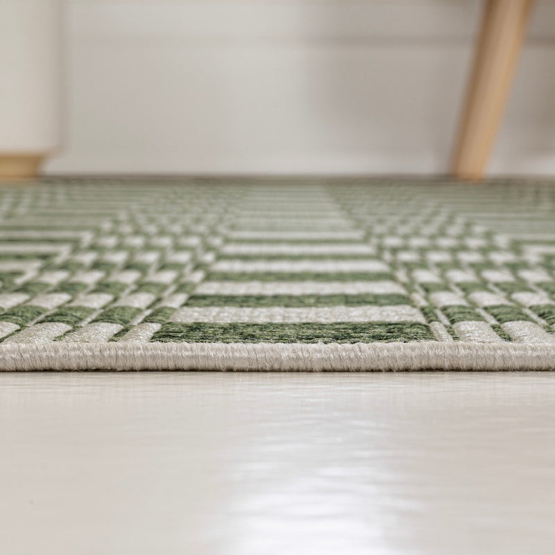 Aimee Traditional Cottage Checkerboard Indoor/Outdoor Area Rug