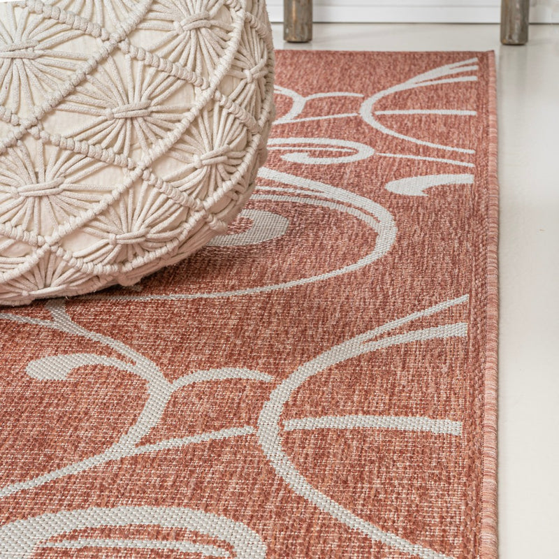 Maribel Traditional Classic All-Over Scroll Area Rug