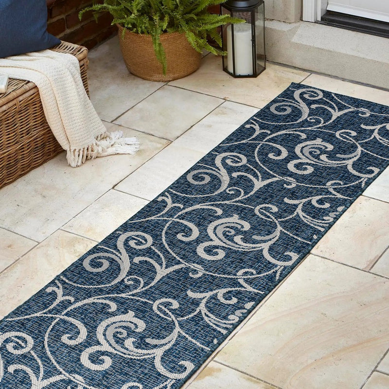 Maribel Traditional Classic All-Over Scroll Area Rug