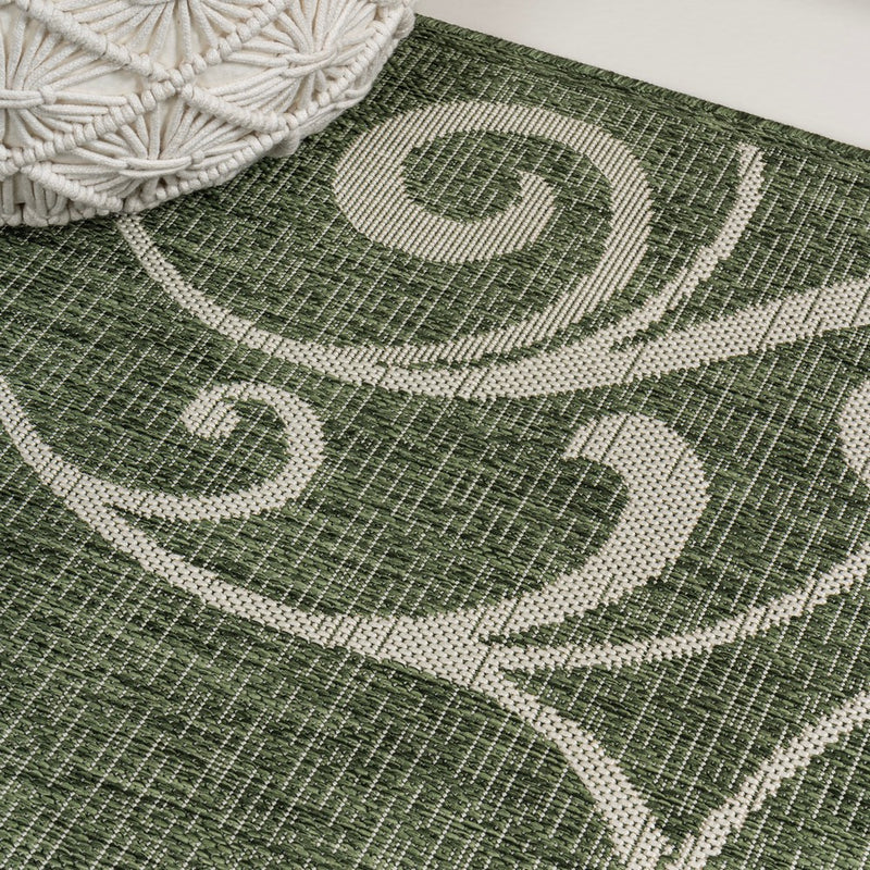 Maribel Traditional Classic All-Over Scroll Area Rug